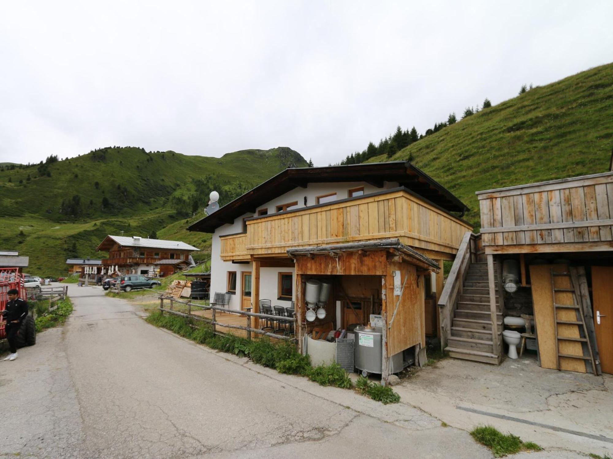 New Holiday Home On The Alm With Terrace And Balcony Zellberg Exteriér fotografie